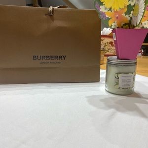 Burberry gift bag with wallet box